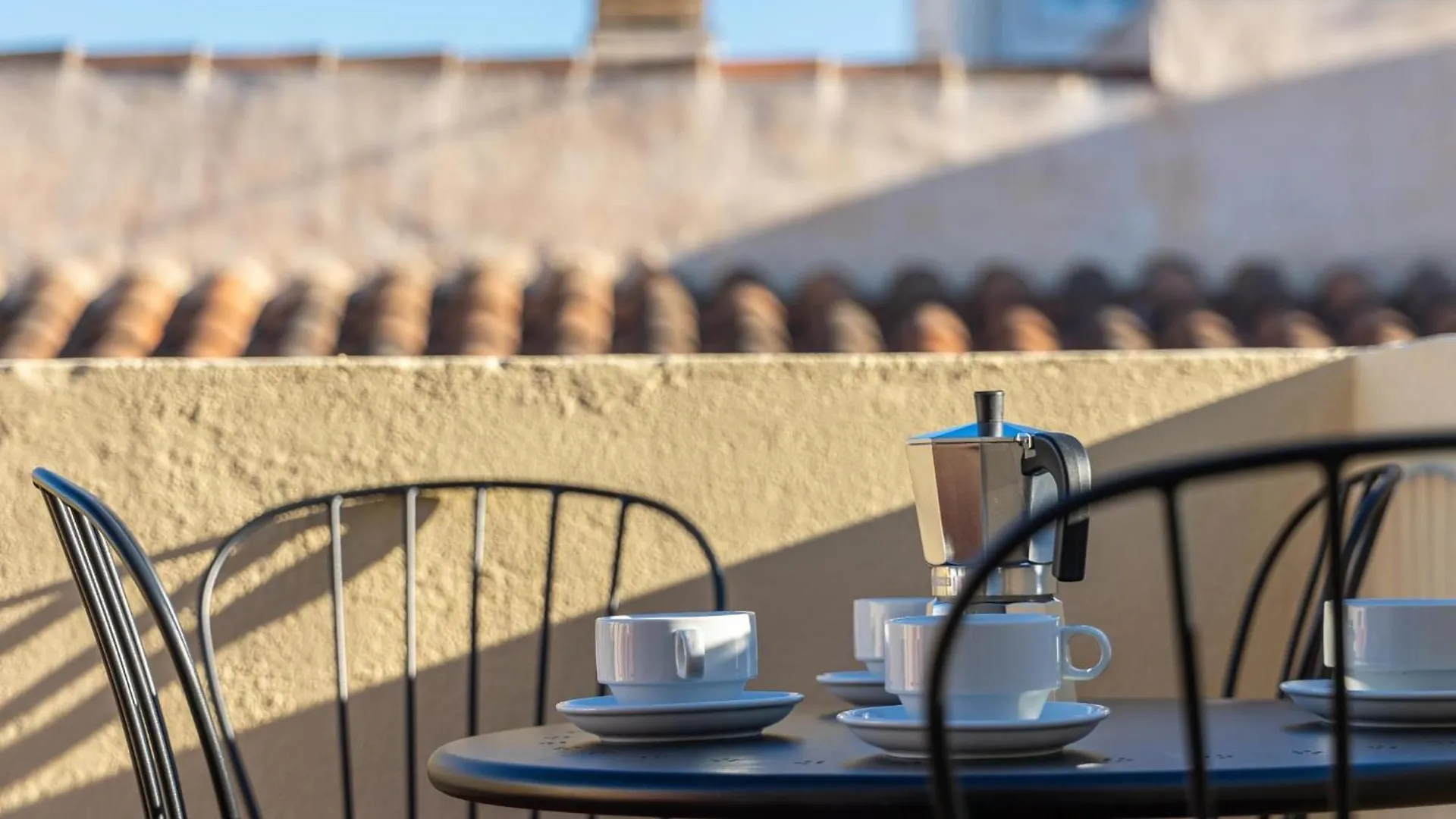 H2M Lazcano With Sunny Terrace In Old Town Malaga Apartment