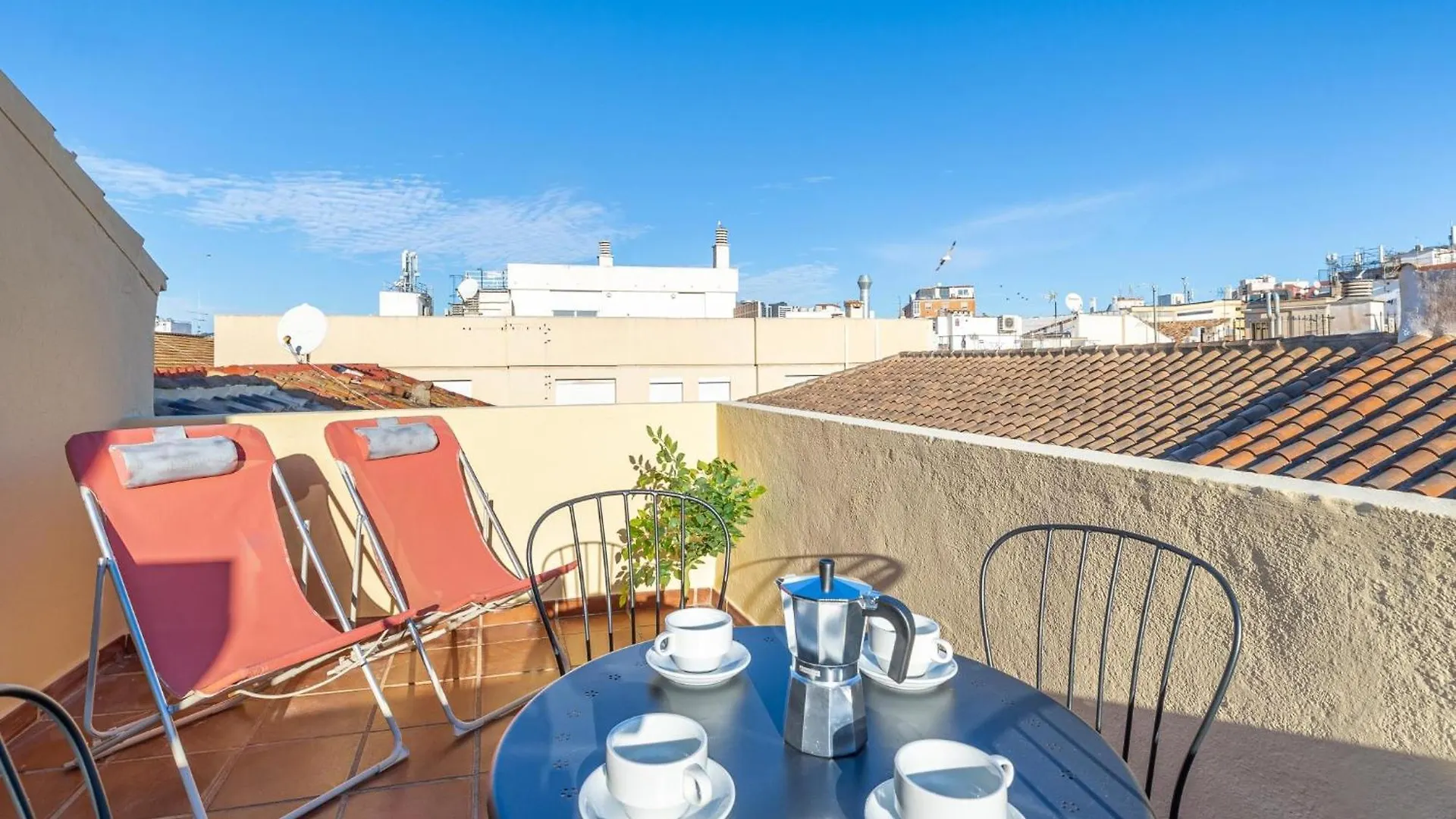 H2M Lazcano With Sunny Terrace In Old Town Malaga