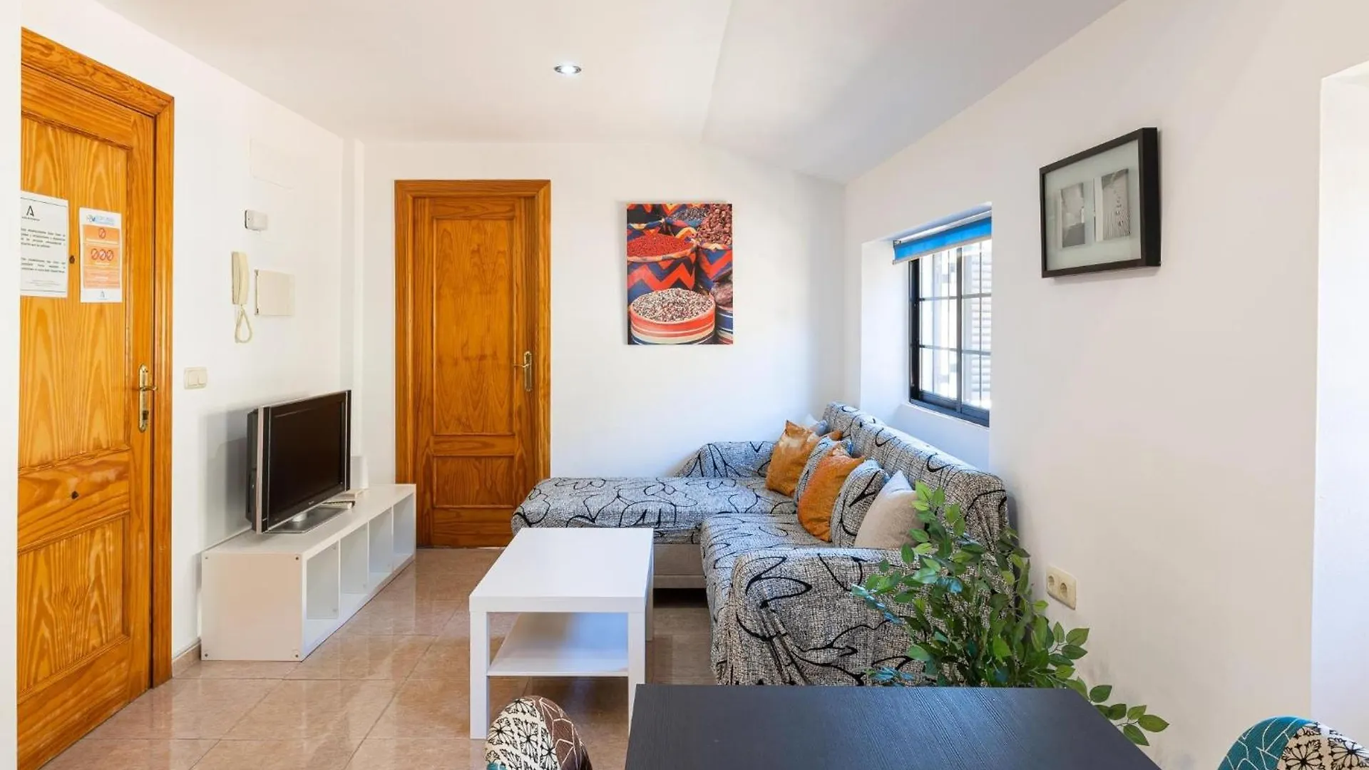 Apartment H2M Lazcano With Sunny Terrace In Old Town Malaga